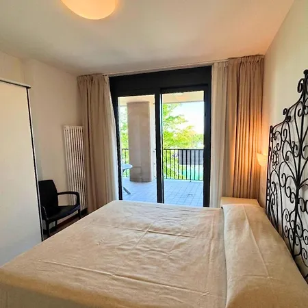 Olimpia Apartment *